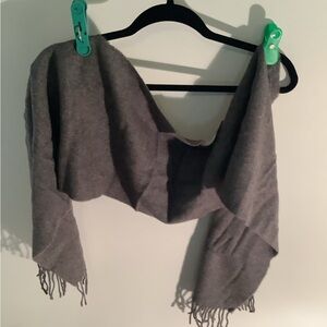 Charcoal grey lambs wool + cashmere scarf NWTS
